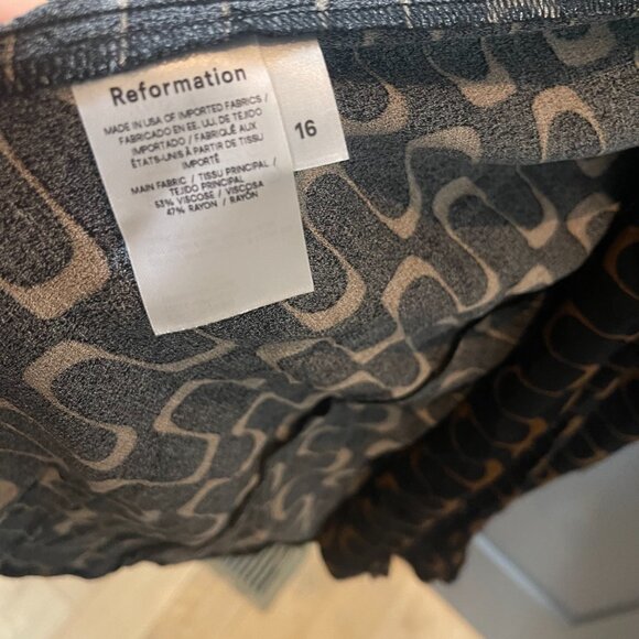 BRAN NEW SOLD OUT Sigmund Dress - Reformation - Picture 5 of 6